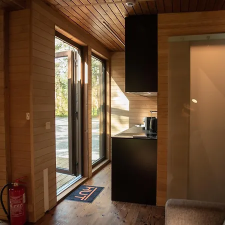 Roosta Village * Noarootsi