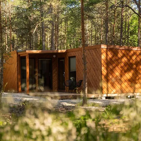 Roosta Village פארק נופש *