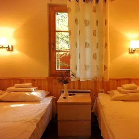 Semesterpark Roosta Village *