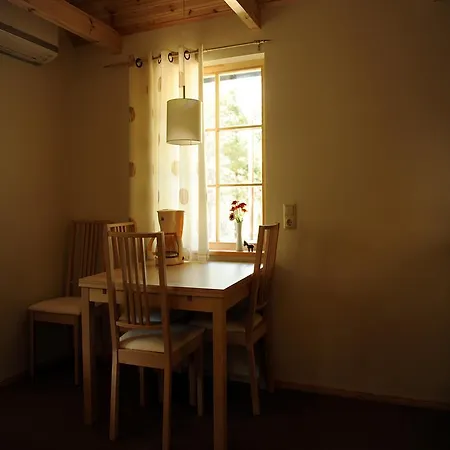 Roosta Village Noarootsi