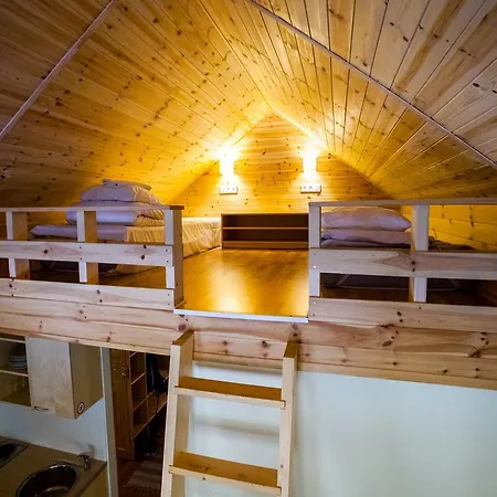 Aldeamento Turístico Roosta Village *