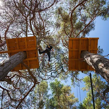 Roosta Village Noarootsi