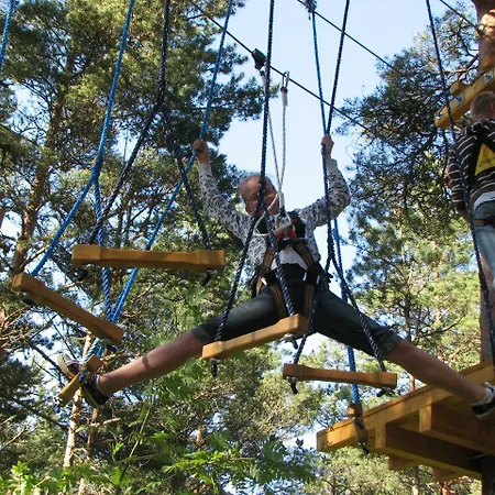 Roosta Village Holiday park *