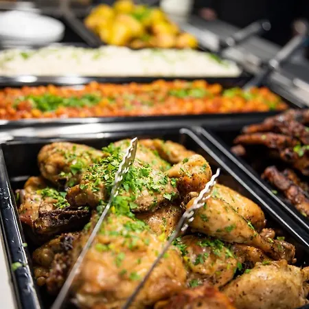 Roosta Village Aldeamento Turístico *