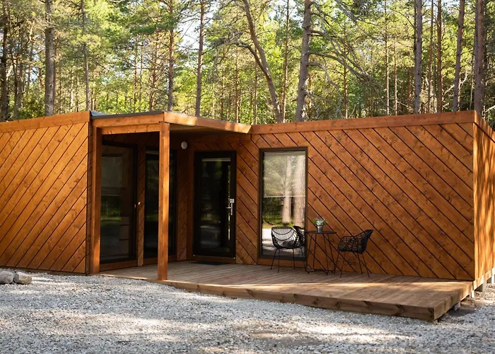 Roosta Village Feriepark *