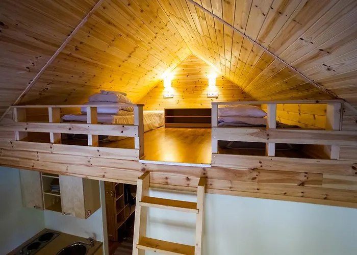 Kompleks wypoczynkowy Roosta Village *