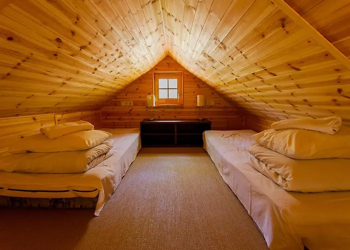 Kompleks wypoczynkowy Roosta Village *