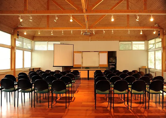 假日公园 罗斯塔度假村酒店