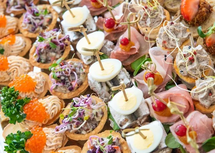 Roosta Village פארק נופש *